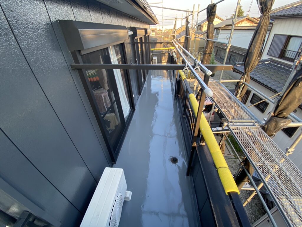 バルコニー防水　ベランダ防水　ウレタン塗膜防水　施工後