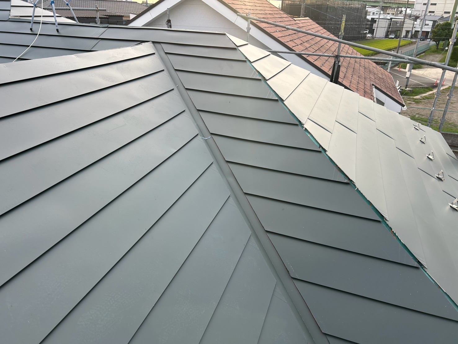 清須市N様邸　屋根カバー工法