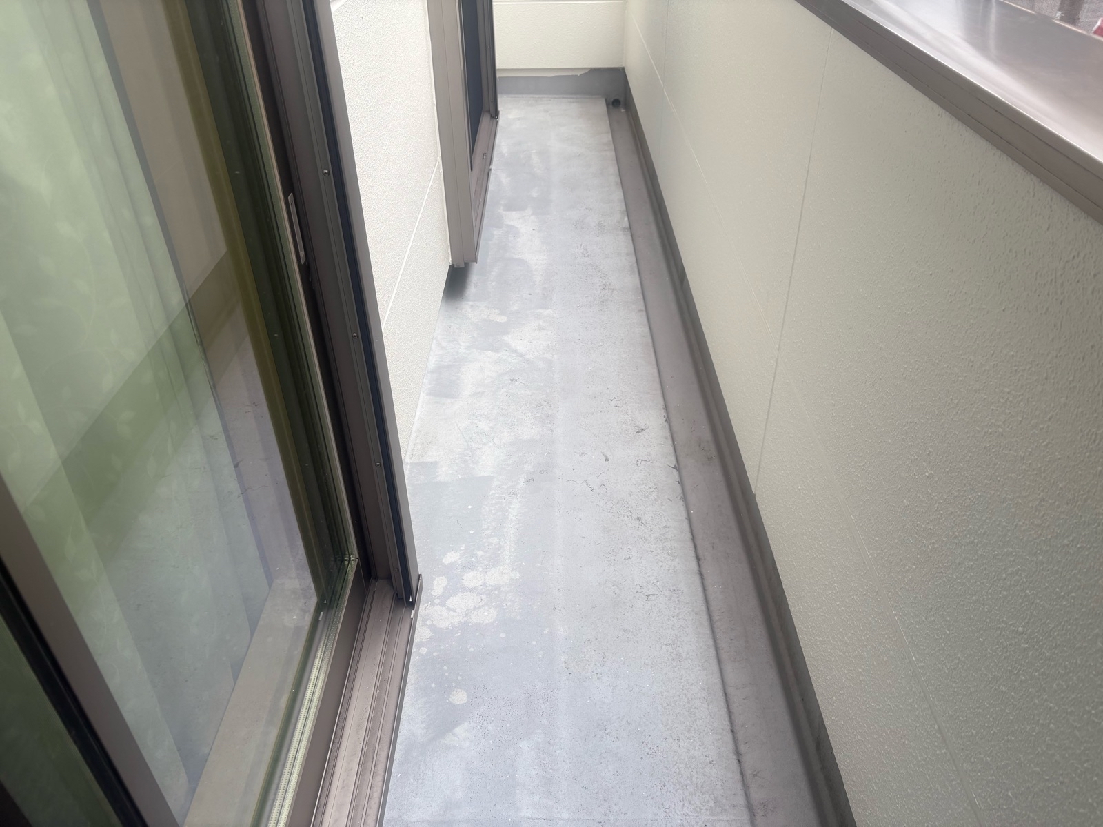 バルコニー防水　施工前　ベランダ防水　