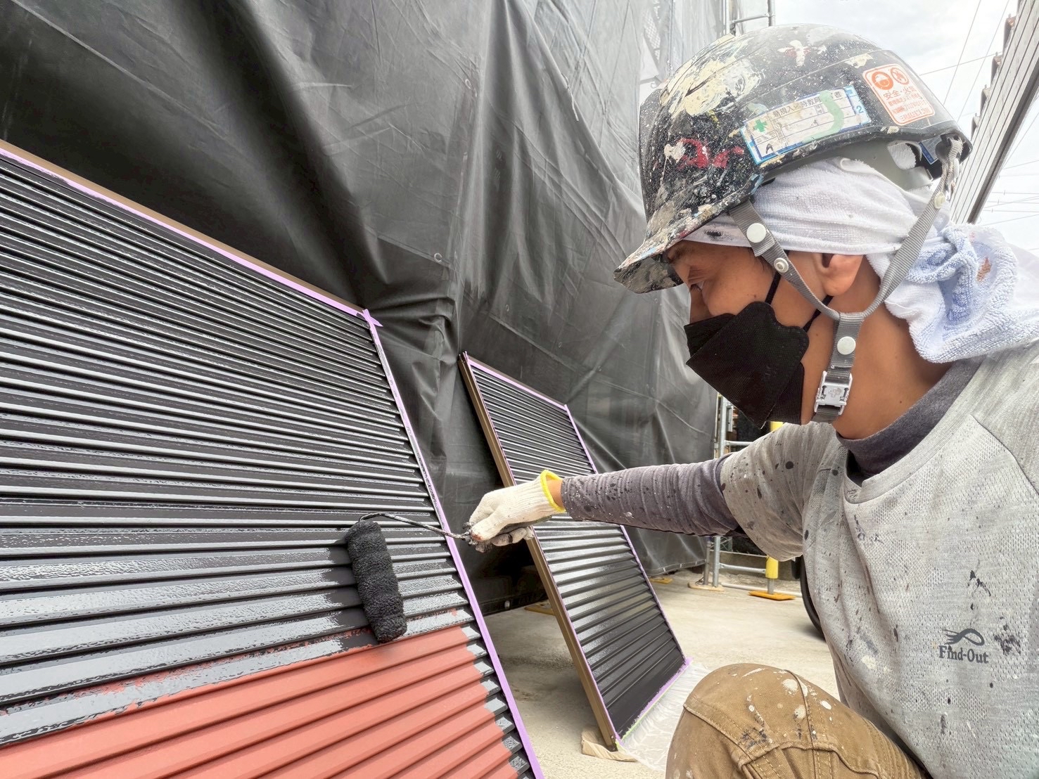 雨戸塗装 1回塗り 中塗り 施工中