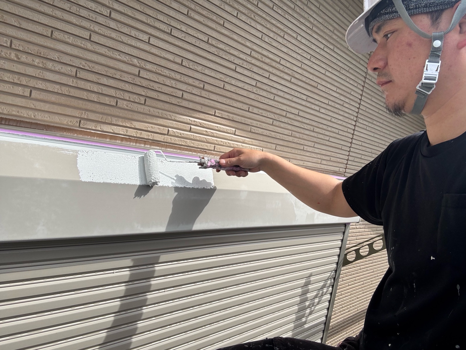 シャッターBOX塗装 錆止め 施工中