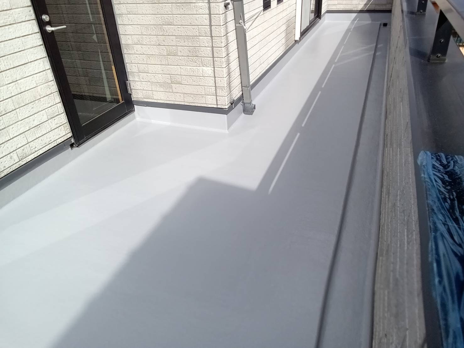 バルコニー防水工事　FRP　施工後